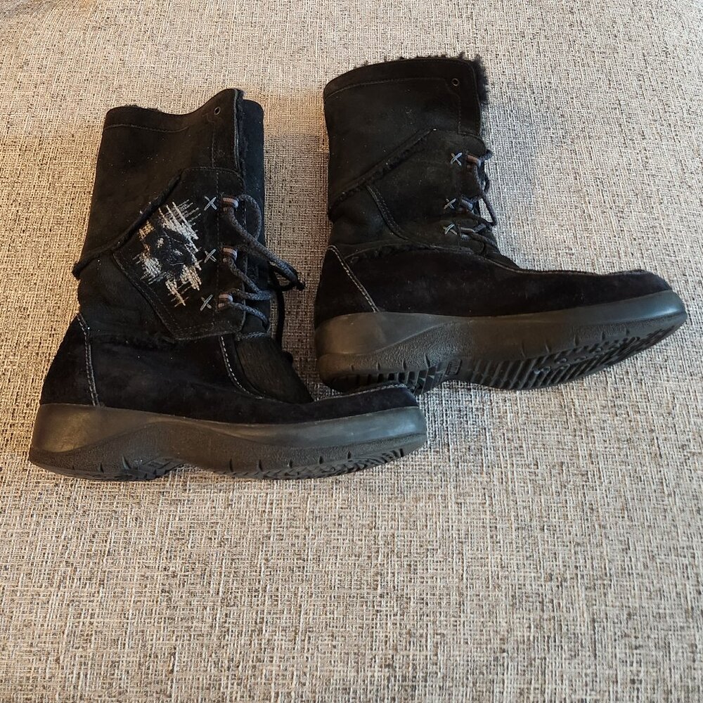 Ladies size 8 Technica Boots
